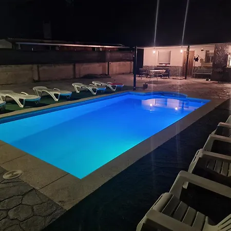 Con Piscina 50 Minutos Madrid En Escalona *