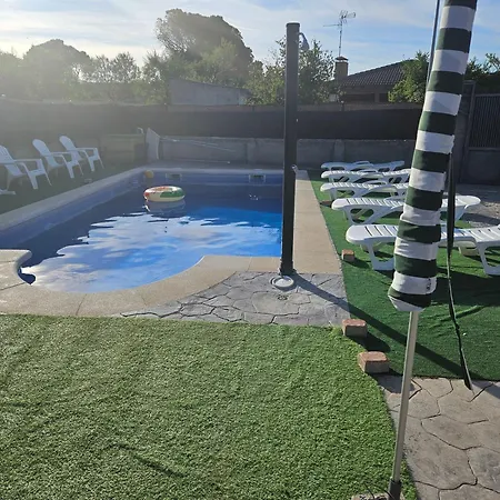 Сasa de vacaciones Con Piscina 50 Minutos Madrid En Escalona Toledo